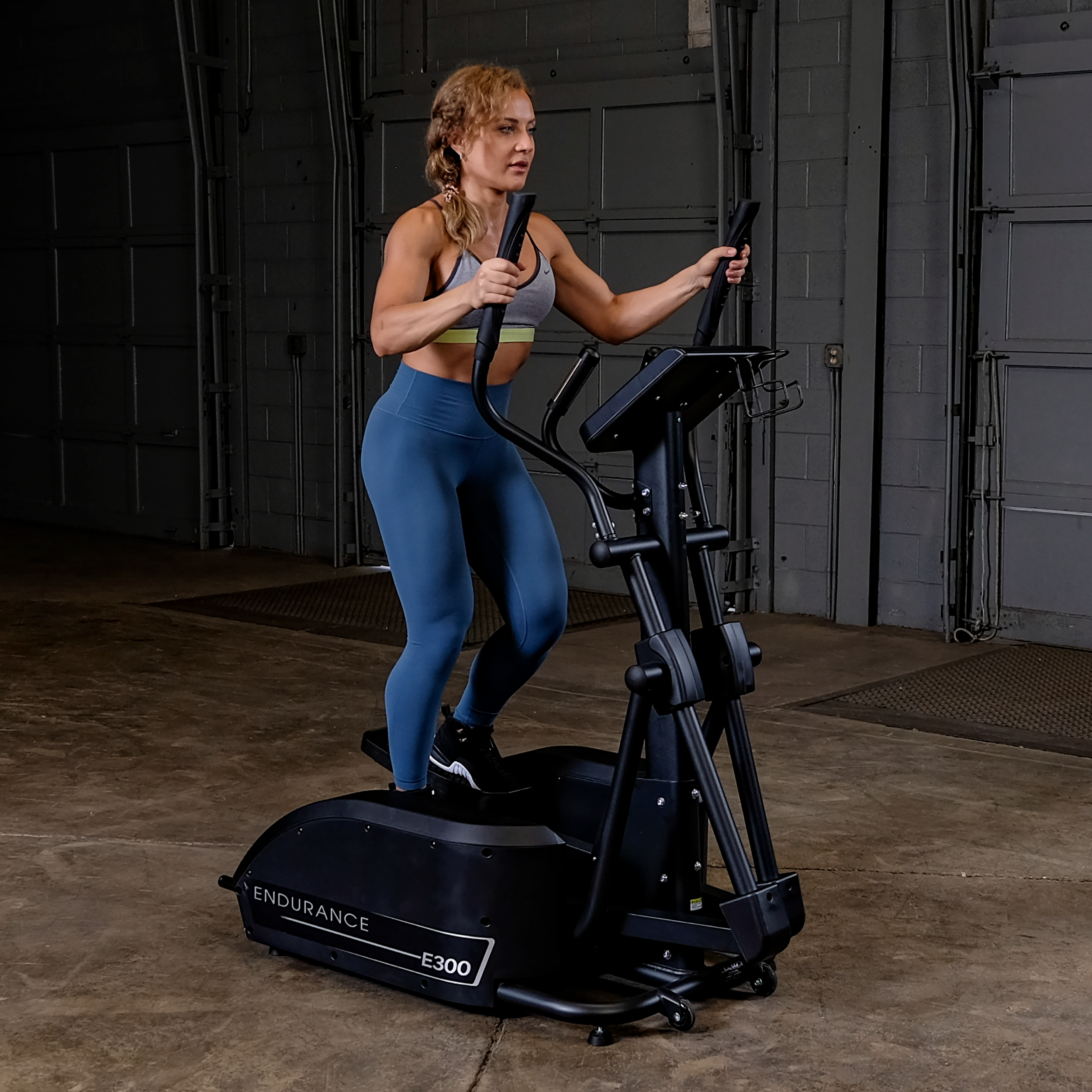 Body Solid Endurance Elliptical Trainer E300
